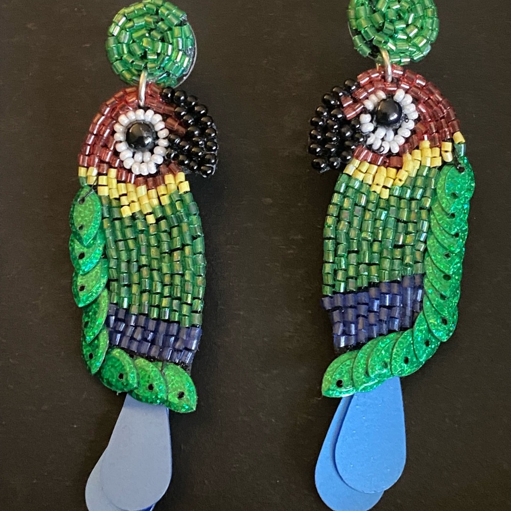 Parrot beaded earrings